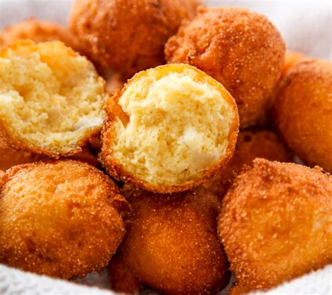 The best hush puppies are served hot enough to burn your fingertips. The Crispiest Homemade Hush Puppies - Baking Beauty