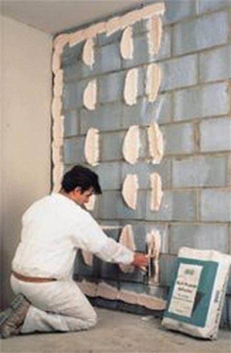 How To Plaster Board A Wall Using The Dot And Dab System Drylining