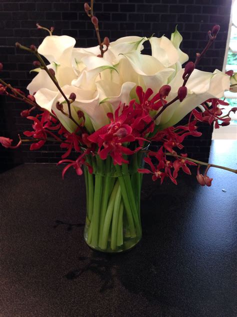 Simply Elegant Mini Calla Lilies And James Storie Orchid Tips Mini