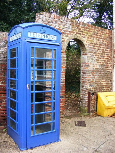 Old Fashioned Telephone Exchange Depolyrics