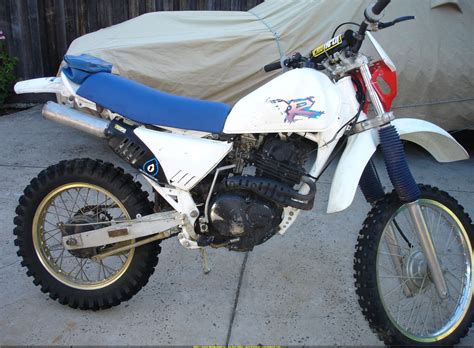 Claimed horsepower was 13.01 hp (9.7 kw) @ 9500 rpm. 1983 Suzuki DR 125 S: pics, specs and information ...