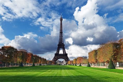 Paris Eiffel Tower Royalty Free Stock Photo