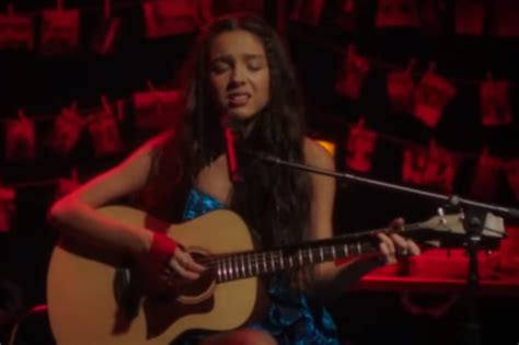 Olivia Rodrigo Takes Fans Back To High School With ‘sour Prom Online