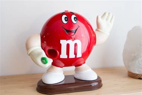 Vintage 1992 M&M's Dispenser - Collectible Mars Chocolate - Plastic
