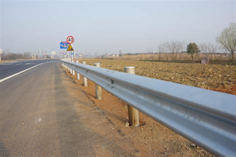 Corrugated Highway Guardrail China Traffic Barrier And Guardrail