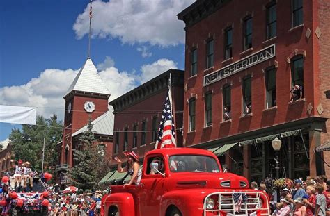 Although, the largest puerto rican cultural parade is in new york city, other cities with large puerto rican populations also have notable puerto rican parades and festivals. The best Fourth of July celebrations in the United States ...