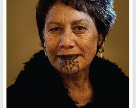Beautiful Maori Lady With Ta Moko Maori Tattoos Maori Face Tattoo Ta