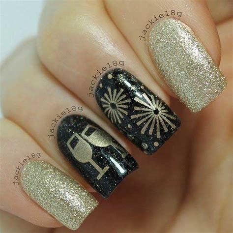 31 Snazzy New Years Eve Nail Designs Stayglam