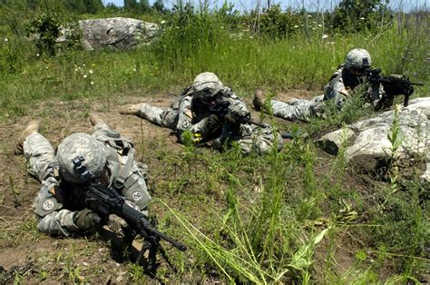 New York National Guard Infantry Soldiers Sharpen Skills In Live Fire