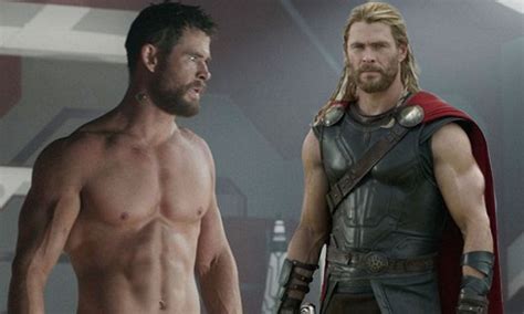 Chris Hemsworth Shows Off Abs In New Thor Ragnarok Photos Daily Mail