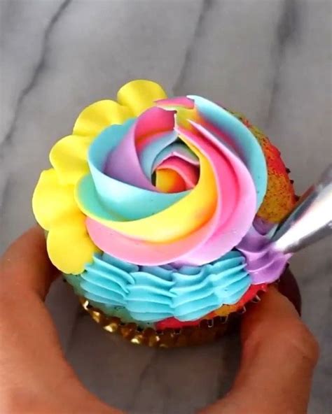 Cooking And Baking Tips On Instagram Beautiful Cupcakes 🧁 Video By