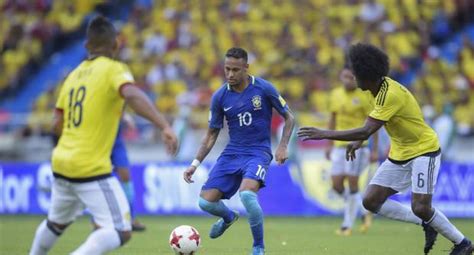 The top two teams from each group in the group stage qualified for the knockout stage. Fútbol Internacional: Colombia vs. Brasil EN VIVO ONLINE amistoso internacional en el Hard R ...