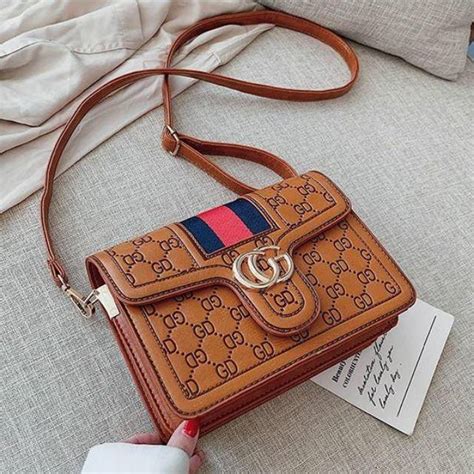 Namun, seiring perkembangan zaman, tas yang biasa disebut sling bag ini pun sudah bisa. TAS GUCCI 06103 TAS IMPORT WANITA SELEMPANG MURAH SALE ...