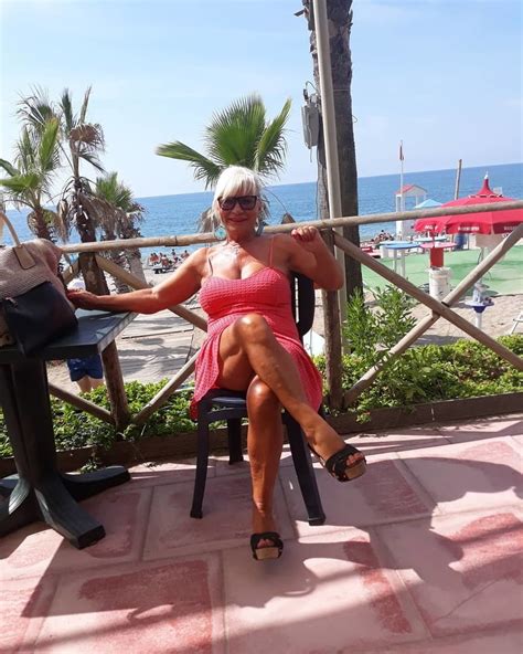 Busty Italian Granny Mature Milf On The Beach Very Hot Pics Cloud Hot Girl