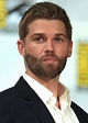 Mike Vogel - Wikipedia