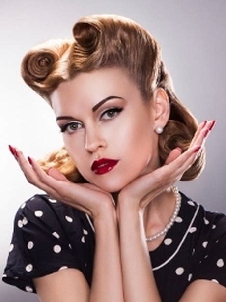 Women's 50s hairstyles for short hair, medium hair, long hair, black hair, updos, pinup hair, ponytail, headbands, french twist, chignons, and hair jewelry. Hairstyles 50s style