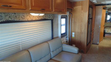 12178 Used 2006 Fleetwood Flair 31a W2slds Class A Rv For Sale