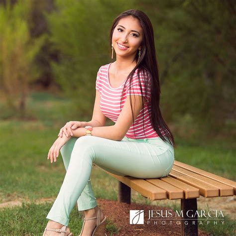 Jmg Photography Laredo Tx Photographer Senior Portraits Kenia