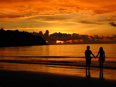 Cute Couple In Sunset Wallpapers On Wallpaperdog