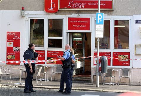 Eigentlich israel beer josaphat) war ein deutscher unternehmer. Wegen Amoklauf: Einsatz an Kasseler Paul-Julius-von-Reuter ...