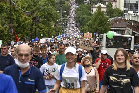 Massive Protest In Russias Far East Against Governors Arrest