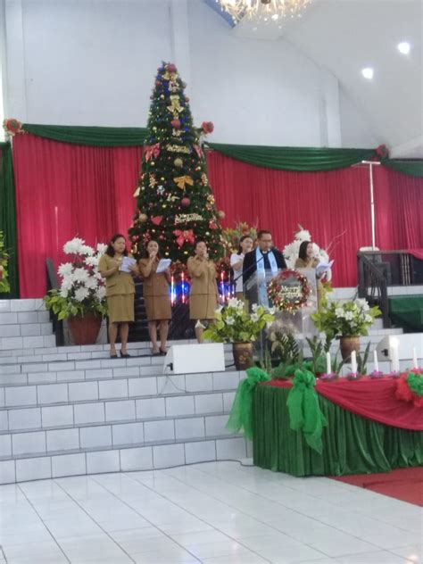Gita sorga bergema, lahir raja petugas kebaktian natal i di jkk. Liturgi Ibadah Natal Anak Sekolah Minggu Gki Di Papua ...