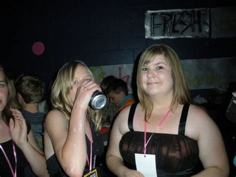 Awkward Moments From Middle School Dances Times 17 Pics