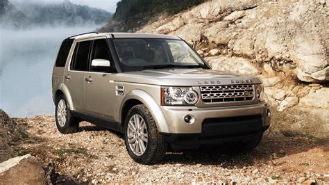 With unique bumpers, wheels and rear. The story of the Land Rover Discovery: in pictures ...