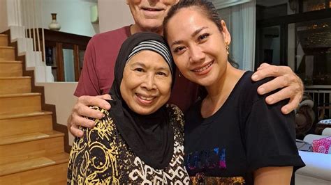Umrah Bareng Bcl Dan Cucunya Ibunda Ashraf Sinclair Beri Pesan Manis Untuk Tiko Aryawardhana Di