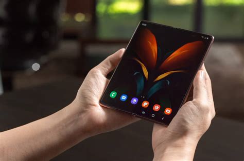 Abbreviated as sg) is a series of computing and mobile computing devices that are. Galaxy Z Fold 2 5G: Samsungs verbessertes Falt-Smartphone