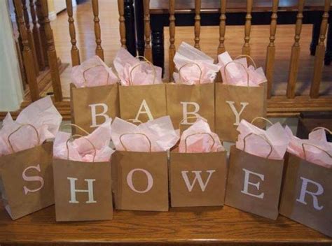 10 Unique Baby Shower Games That Everyone Enjoys