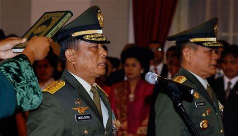 Jenderal Moeldoko Resmi Dilantik Jadi Panglima Tni Foto
