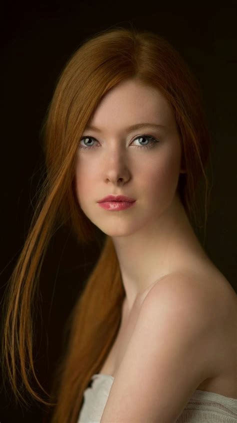 Pin By Frederic Reblewski On Jg Beautifulsexyredheads Beautiful Long