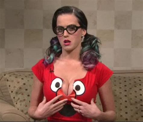 Katy Perry On Snl Cleavage And An Elmo Shirt Video Pictures Huffpost