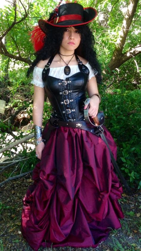 Quality Detailed Pirate Wench Diva Costumes Dallas Renaissance Fair