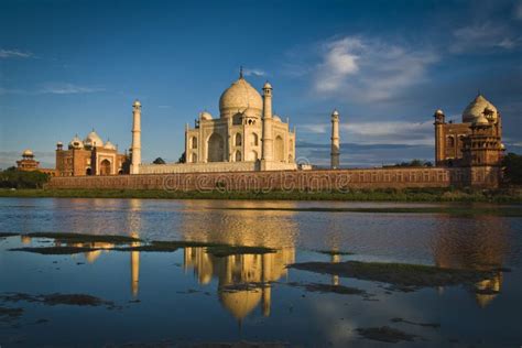 Taj Mahal Palace Reflected On Yamuna River Stock Image Image Of