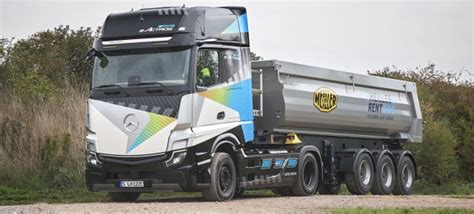 Neue Elektro Lastwagen Mit Stern Daimler Truck Setzt In Der Baubranche