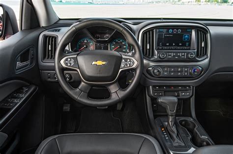 The new 2015 colorado has key features that make it easy to load and unload cargo. 2015 Chevrolet Colorado Reviews and Rating | Motor Trend