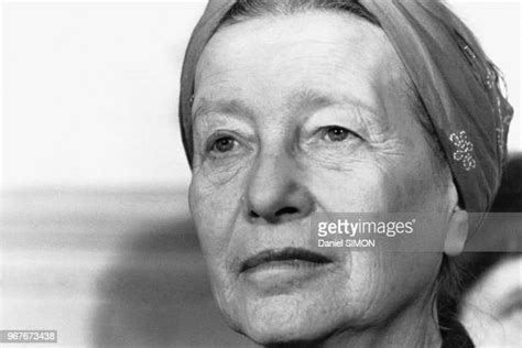 Simone De Beauvoir Photos Et Images De Collection Getty Images