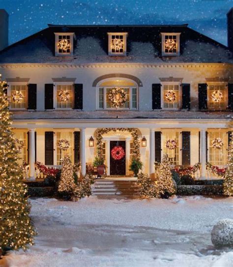 Beautiful House Decorated Outside Lights Christmas Lights Outside
