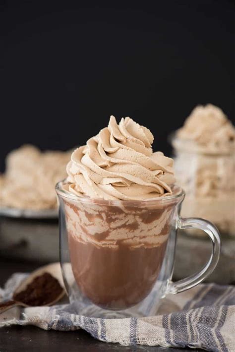 Coffee Whipped Cream 3 Ingredients So Good On Cake Hot Cocoa Fruit