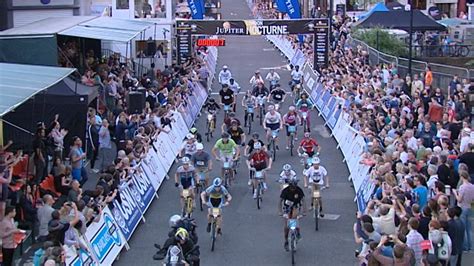 First Ever Jupiter London Nocturne Barclays Cycle Hire Race Youtube