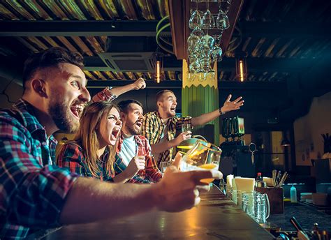 7 Sports Bar Interior Design Tips For A Great Game Experience