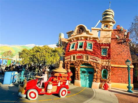 PHOTOS First Look Inside Reimagined Mickeys Toontown At Disneyland