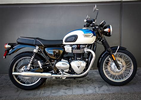 Review Of Triumph Bonneville T100 2018 Pictures Live Photos