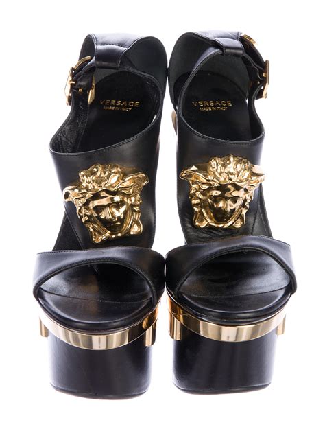 versace medusa platform sandals shoes ves30583 the realreal
