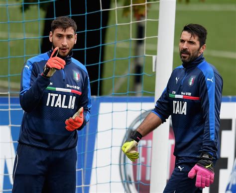 It is no secret that gianluigi donnarumma's contract situation is not an easy one to solve. Buffon: "Donnarumma to Man City? He's already playing for ...
