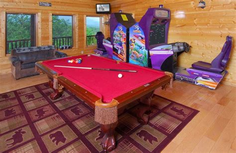 Our 2 bedroom cabins in gatlinburg and pigeon forge are perfect for families and small groups looking to travel together and enjoy a relaxing stay near all of the fun and excitement of the smoky mountains. Timber Tops Luxury Cabin Rentals (Pigeon Forge, TN ...