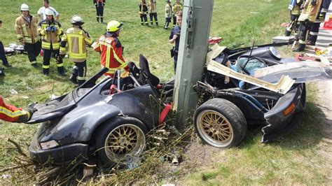 Porsche Fahrer Stirbt Bei Unfal In Friedberg Derching