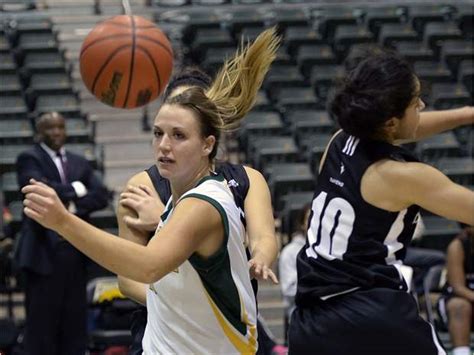 University Of Regina Cougars Basketball Teams Open With Victories